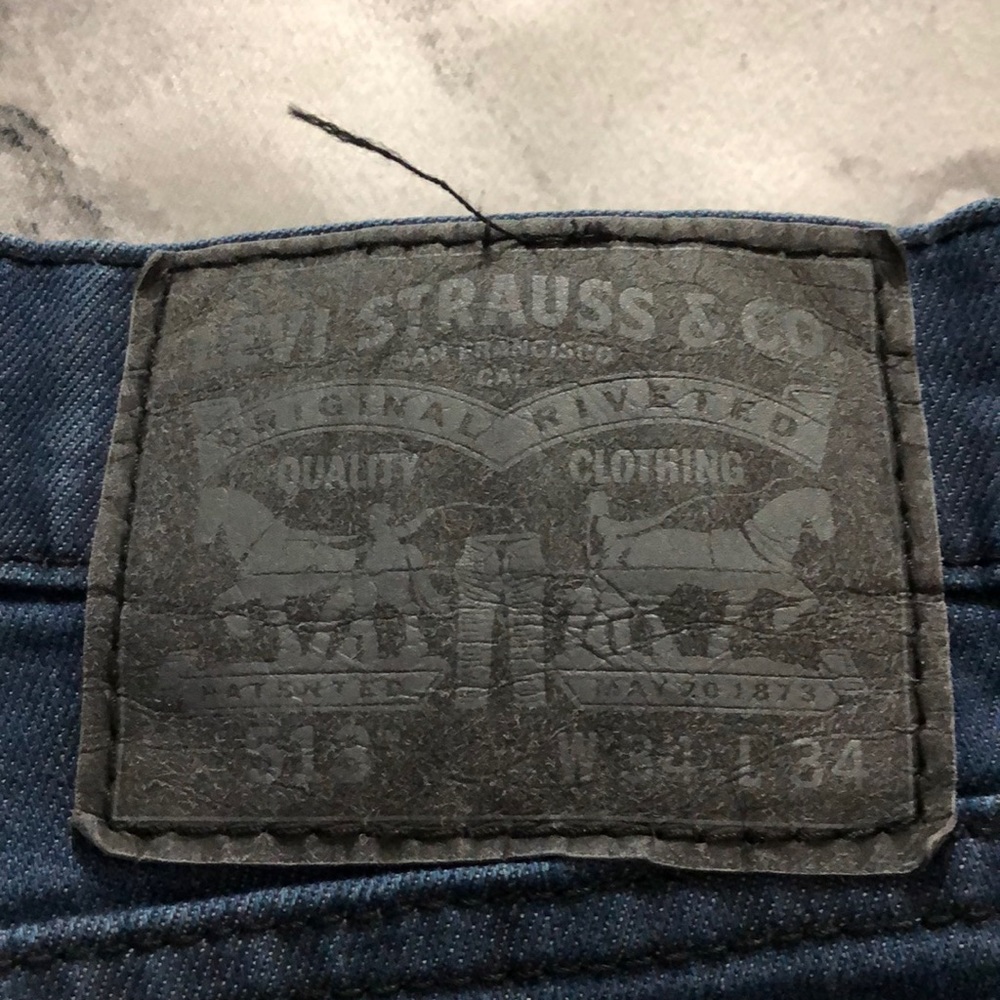 LEVIS jeans - Picture 2 of 3